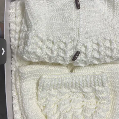 كروشيه كل مايخطر ببالك من المنسوجات شنط توزيعات مفارش سجاد ملابس بيبي-1